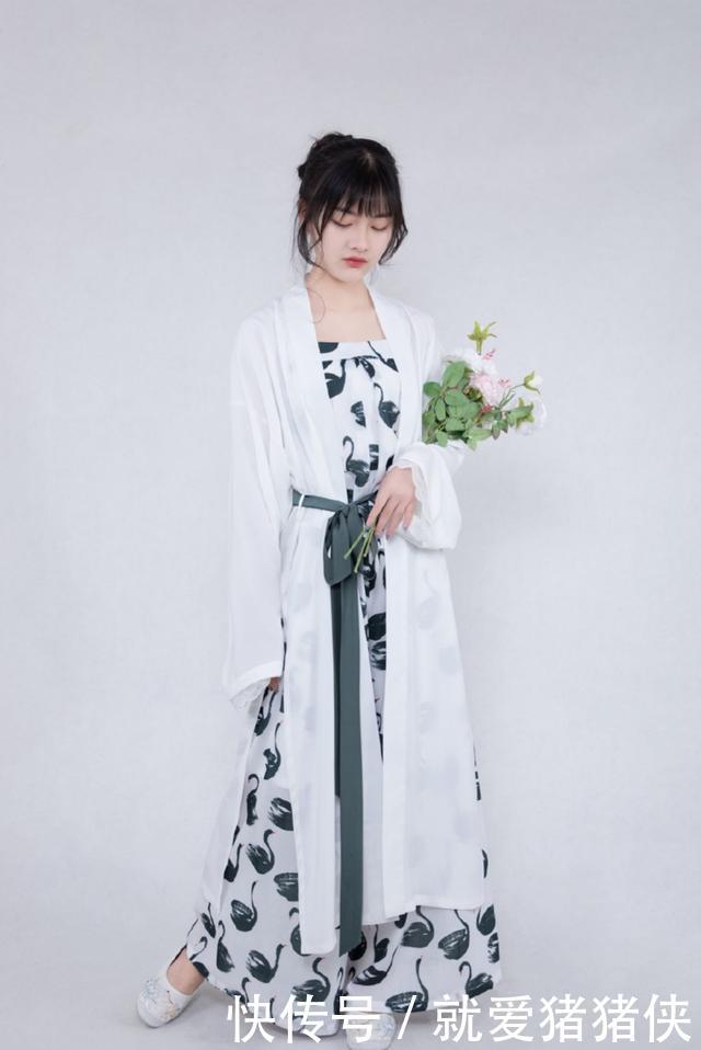  『居家』盘点全网最美居家汉服，款式新颖华丽，简约又温柔
