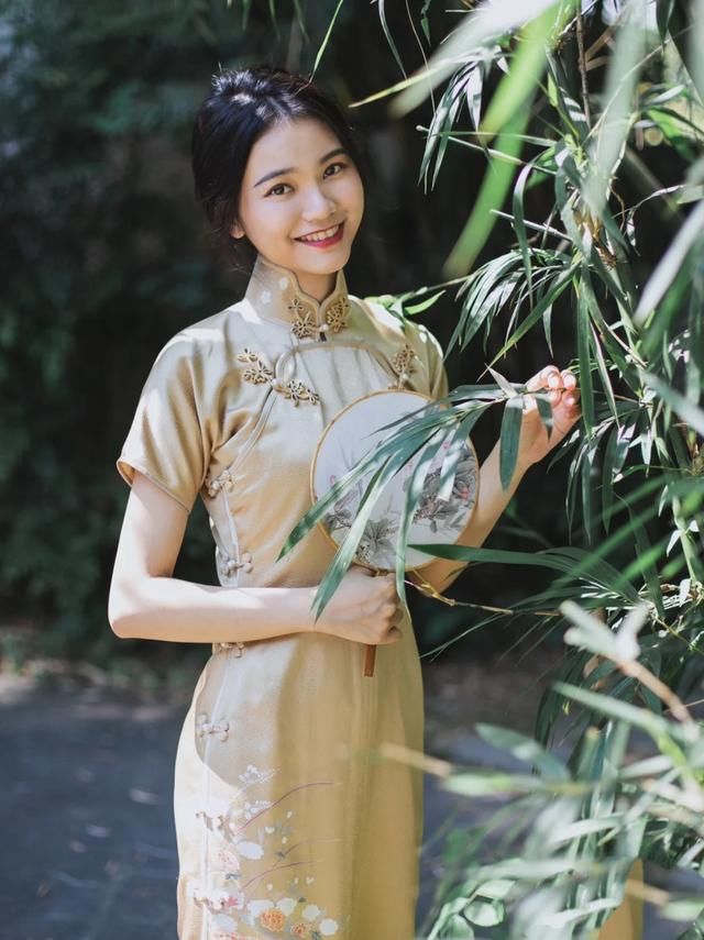  #面料#旗袍是女人永远的浪漫，看完这些旗袍，你还不动心吗？