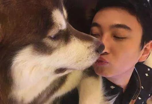 王思聪在《逆水寒》欠债5万不还？贴吧吧友实锤爆料转账记录！