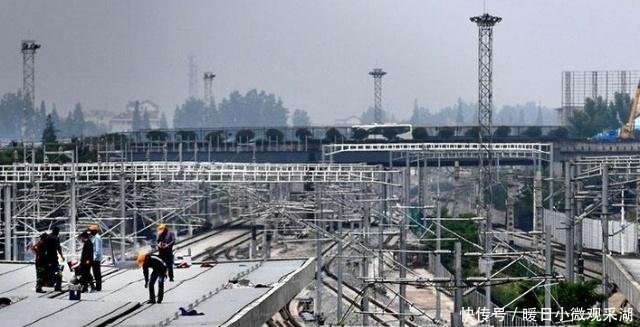  [我国]我国高铁为什么要在“空中”建设外国人评价中国人太聪明