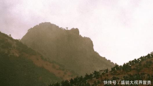 山东临沂一个县，和江苏连云港接壤，拥有天佛景区