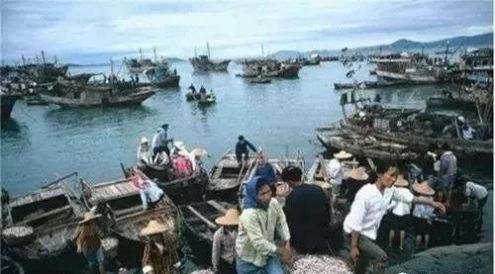  「小贩」80年代珍贵旧照，忙碌却很开心