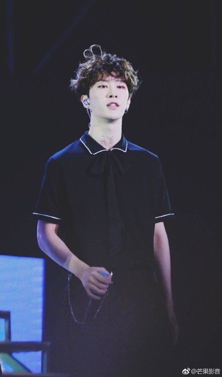 你的发型都要输给男爱豆了!易烊千玺王一博的鲻鱼头是什么鬼，范