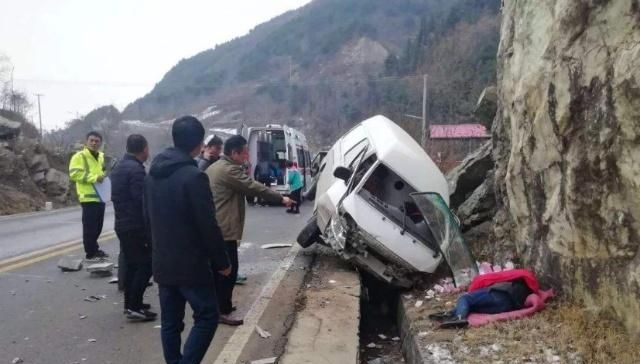  汽车|农村汽车不断增多的现象，会带来哪些弊端？农民说出了大实