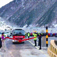 雅康高速通车啦！成都到康定全程高速，3.5小时左右跑拢
