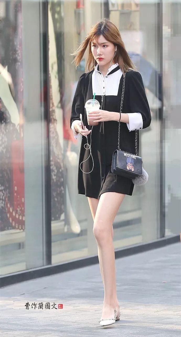 街拍:骨感美女，瘦只是魅力之一，还有之二之三