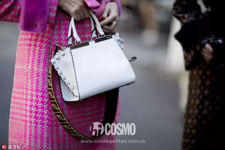 时髦办 | 用宽包带给包包撸个妆，好美噢!