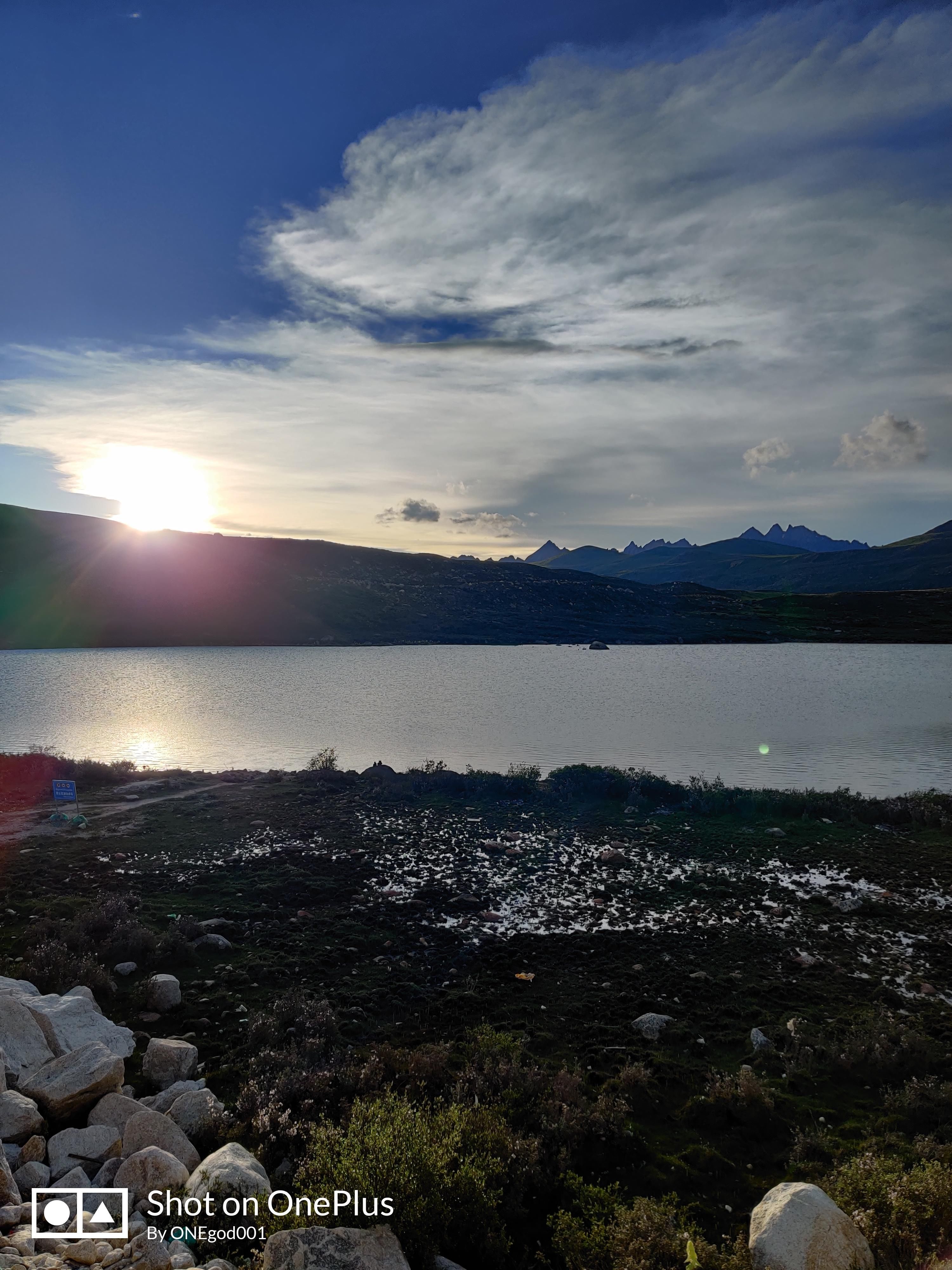 川进青出，十五天三省，318全线，冰川、湖泊、雪山探秘之旅。