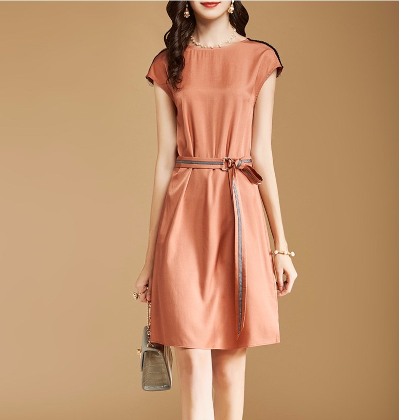 你想拥有小蛮腰吗?那就试试这些欧美装吧!S型身材就属于你