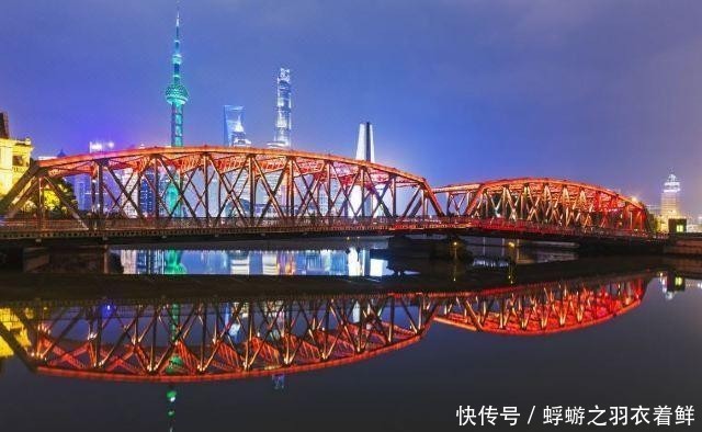 外滩最佳拍摄地VS东方明珠塔旋转餐厅等美食,哪个是你的最爱?