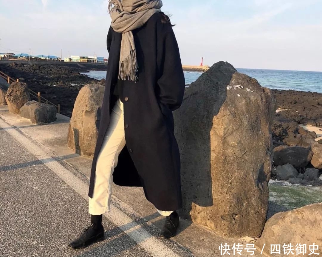  [与奶奶裤]别再穿阔腿裤了！2020最流行的“奶奶裤”才是真时髦！