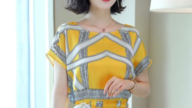 成熟女人最爱的真丝连衣裙，简直美绝了，而且显瘦效果一级棒