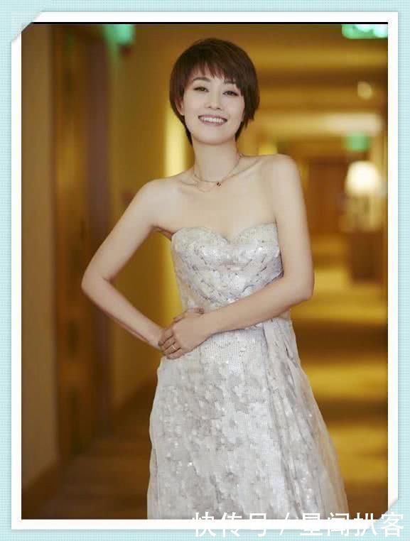 42岁的马伊琍穿抹胸裙展现纤细身材，尽显妩媚气质，网友：文章好