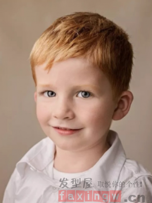 帅气小男孩短发发型 时尚发型变身小王子