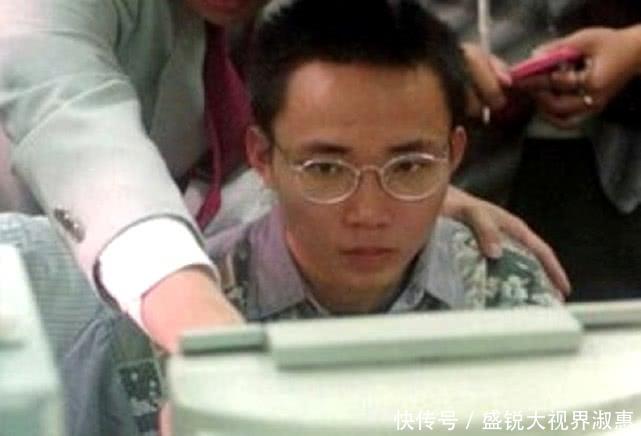 他是精神病患者,黑客技术独一无二,设计的