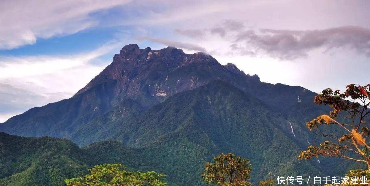 世界面积第三大岛，被三个国家共同拥有，西元414年已有华人到此