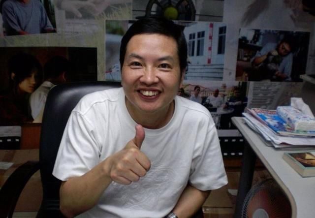 被铲屎官起诉后，黄毅清再曝料！网友5个字的评论，扎心了