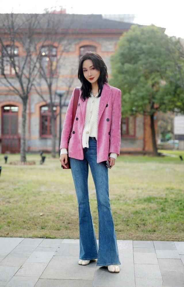  西装外套：2020早春流行趋势来喽，颜色和款式这样选才够潮，开春就能穿