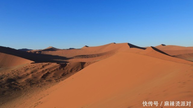  沙子：为什么建筑队宁愿开挖河沙、海沙，也不搬运沙漠中现成的