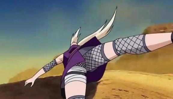 火影里的女忍者也穿丝袜?或许比起美观实用更重要?