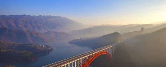 重庆连接湖北的一座特大桥，是重庆最“严格”大桥，你猜到了吗？