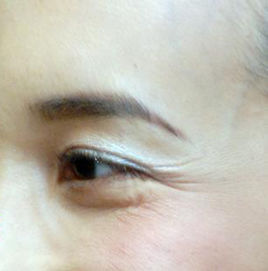 去屈臣氏买这些化妆品，导购从不推荐，仍然很多人买，店员自留款