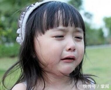 8岁孩子喊头疼,经过6个小时手术,取出13厘米活