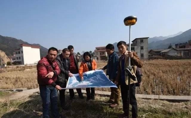  #盖楼#5年后的农村，盖楼买车都很寻常，这3样才难得，有农民至