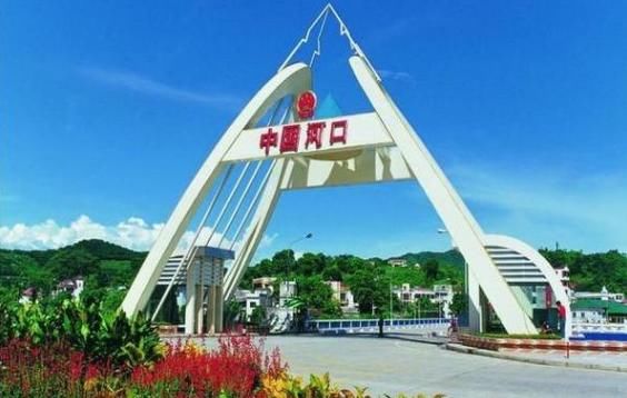 中国该县城被越南人“攻陷”，遍地都是越南女人，游客：想去看看