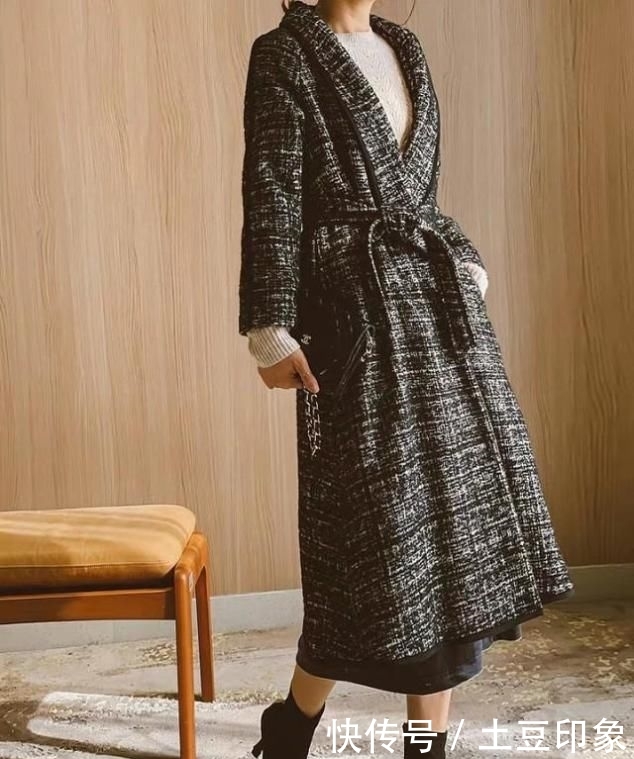 #路人甲#为什么别人穿大衣是气质女郎,而你就是路人甲?秋冬穿搭看这里~