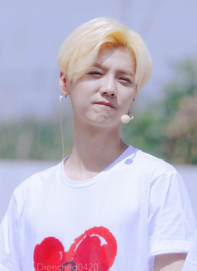 小鲜肉拍戏耍大牌？为陪女友玩任性？导演、当事人齐辟谣：假的！