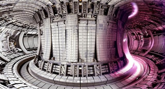 中国再接百亿工程，500吨巨物打入海底120米！美日搞不定直接退出