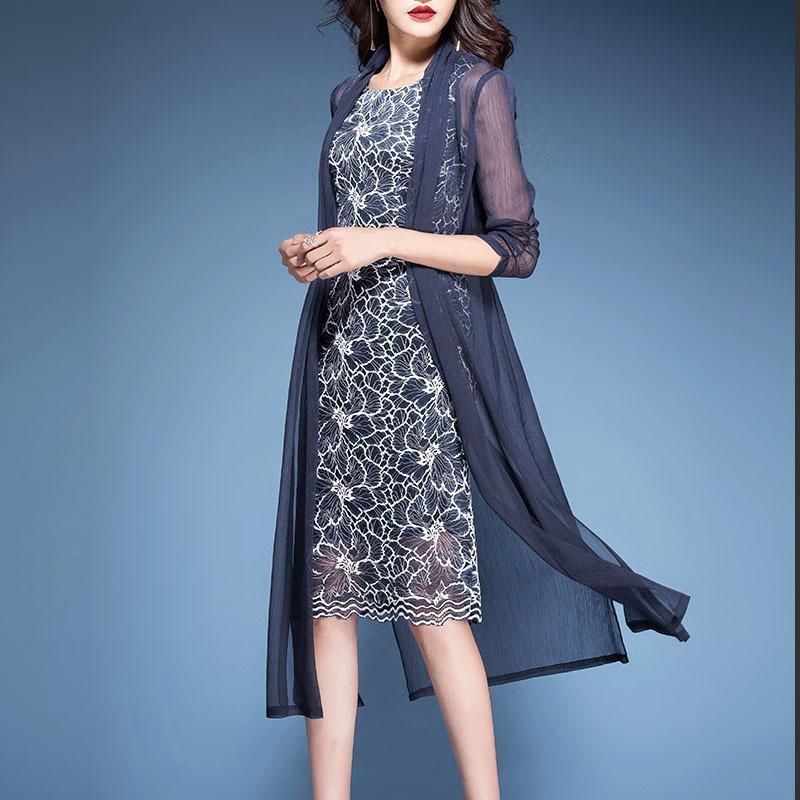 今年流行“波西米亚”沙滩裙，尽显女人性感身段，美翻整片沙滩