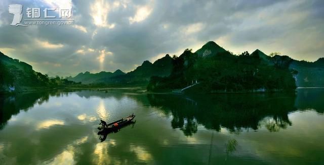 今年夏天，贵州突如其来地火了!