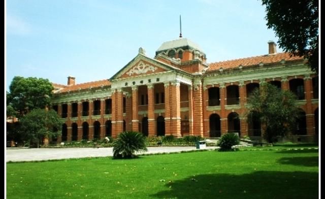 95年的中西部六强市至今取得哪些成就？重庆、武汉、郑州最抢眼