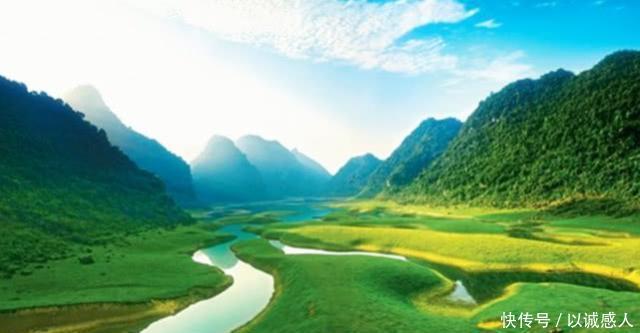 广西一处景点,被央视春晚点名,门票免费且一年四季景色各异