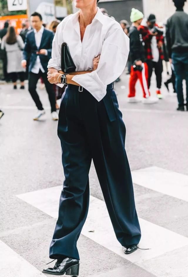 Phoebe Philo在Cline最后的一个系列，我先买为敬