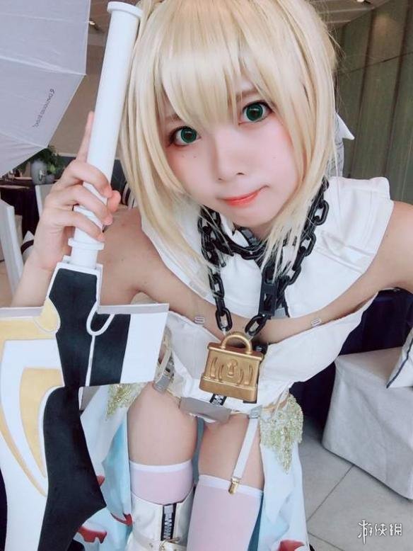 黑丝的诱惑把持不住!超会穿丝袜的樱花妹福利美腿照