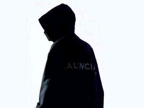 骚白正面回应代打事件：敌台花钱买热搜黑他？网友：差点我就信了