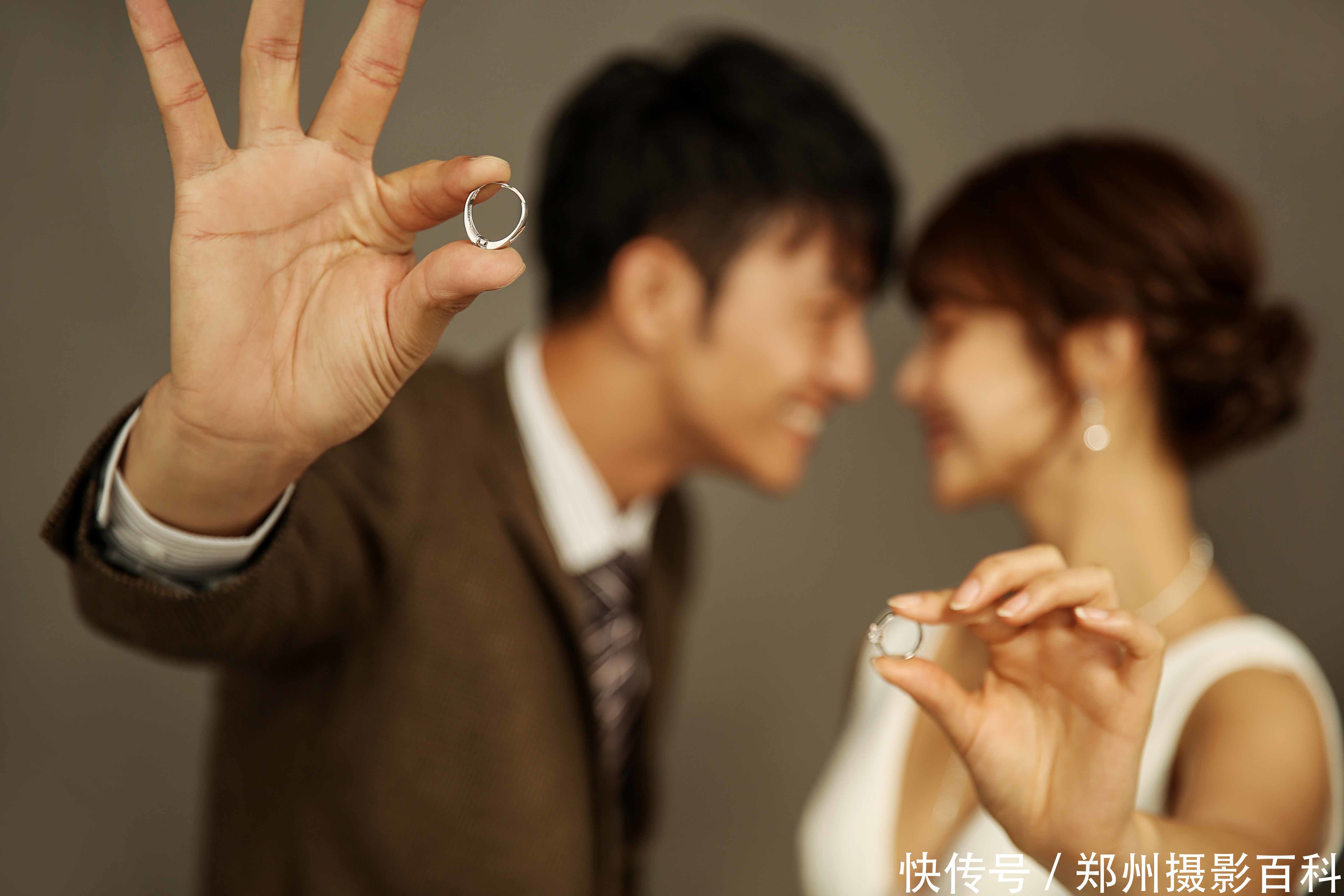 『摄影师』焦作拍婚纱照的费用是多少,焦作婚纱摄影工作室好的有哪些