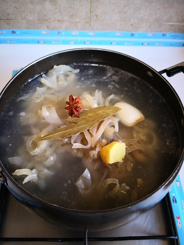  「皮肤」天然“胶原蛋白”终被发现，爱美女人要多吃，皮肤光滑像水煮鸡蛋