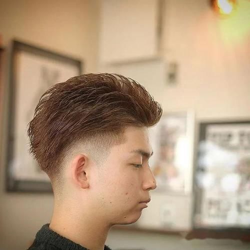  『短发』帅气的男生流行短发，不同造型一样帅气，为你的形象加分