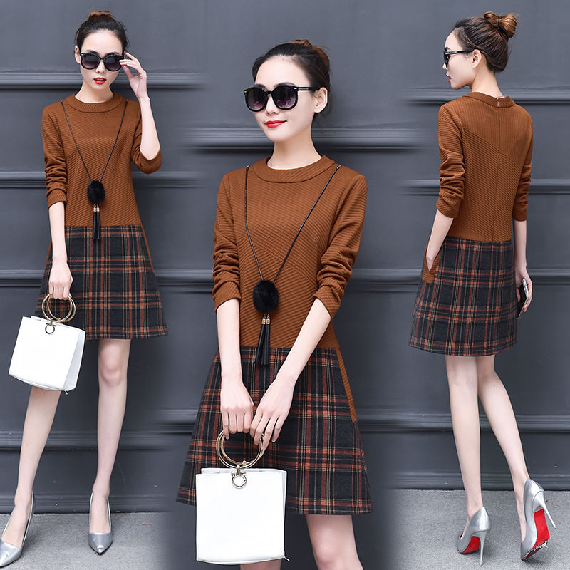 条件允许的话,多穿这样的连衣裙,比阔腿裤高贵,比旗袍洋气迷人