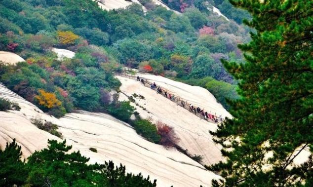 华山3大未解之谜: 一个游客无意解开, 另外2个至今未找到答案