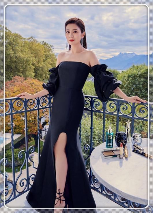 贾静雯真会穿！衬衫一半露外面，一半塞裤腰，网友直呼：嫩炸天！