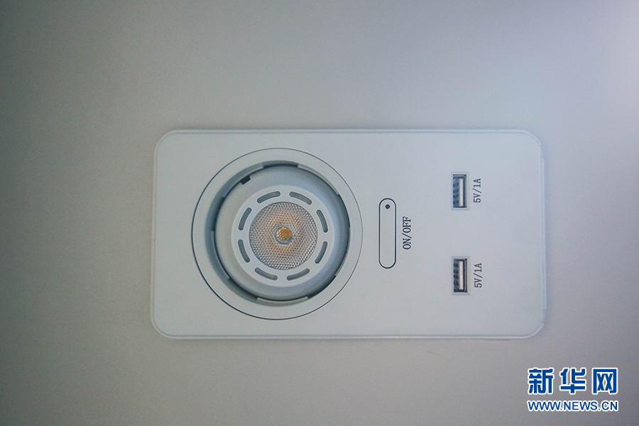 新“绿皮”复兴号电源加WiFi 朝发夕至更惬意