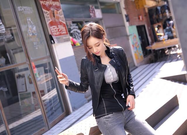 街头超酷气质美女，“野性”十足！