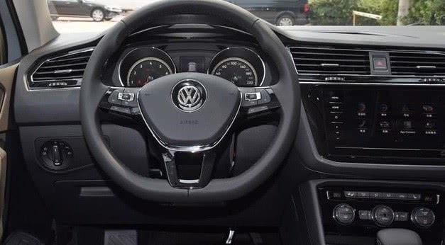 【采用】终被国人“捧红”,月销量轻松过万台,比冠道好看油耗仅6.6l