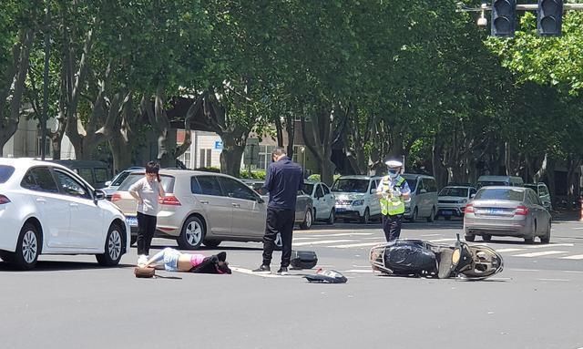 『面目全非』郑州发生严重车祸！电动车“面目全非”，市民都需警惕！