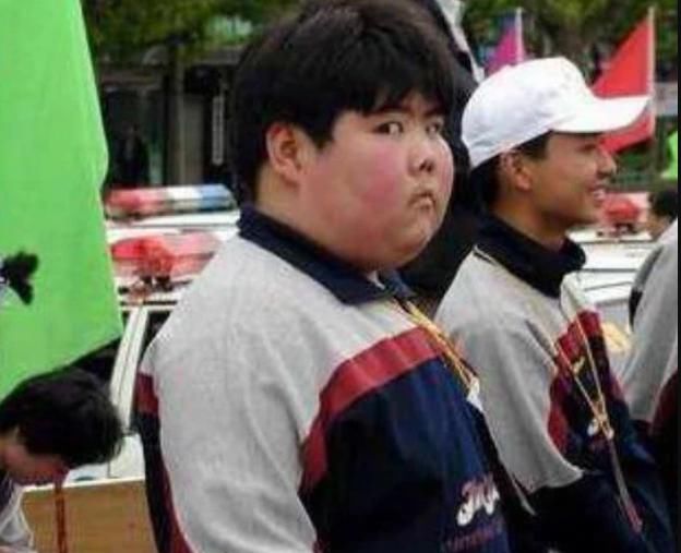  真相|学校为啥让初中生“剪学生头”？得知真相后，网友：“姜还是老的辣”！